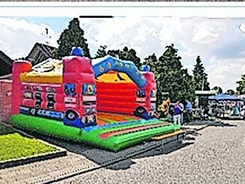  Bilder aus dem vergangenen Jahr: Wenn Münchrath zum Sommerfest einlädt, dann ist das gesamte Dorf auf den Beinen. In Münchrath gibt es nämlich einen unvergleichlichen Zusammenhalt. 