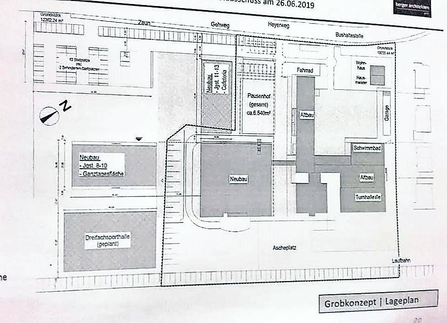 Dieses „Grobkonzept“ stieß bei den Wevelinghovener Bürgern sauer auf. Peter Cremerius und Wolfgang Kaiser (oben) sprachen sich für den Erhalt des Spielplatzes aus. <![CDATA[]]>