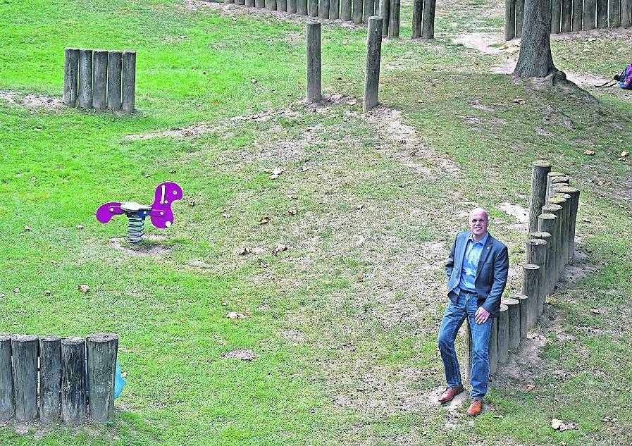  Auch Bürgermeister Krützen sagt: Der Spielplatz am Heyerweg muss erhalten bleiben.  