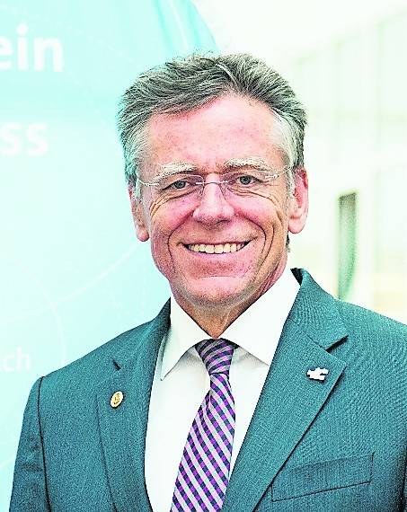  Landrat Hans-Jürgen Petrauschke.  
