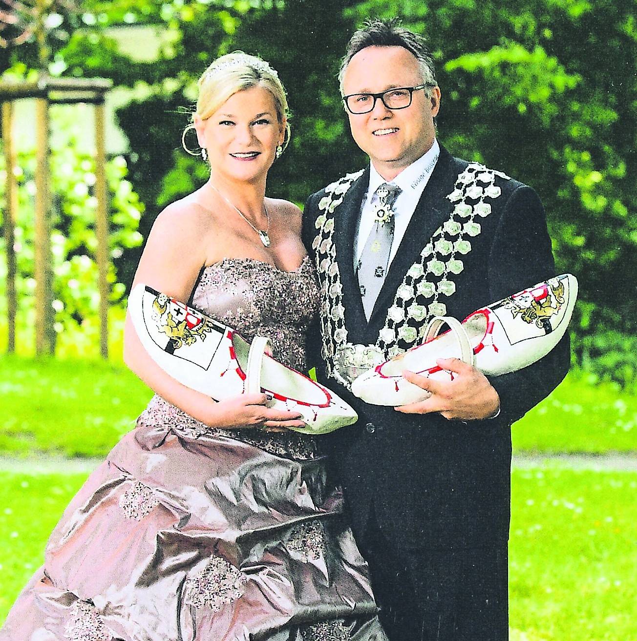  Dirk und Melanie Bennert sind ein wirklich strahlendes Königspaar für die engagierte Kirmesgesellschaft aus Elsen.  