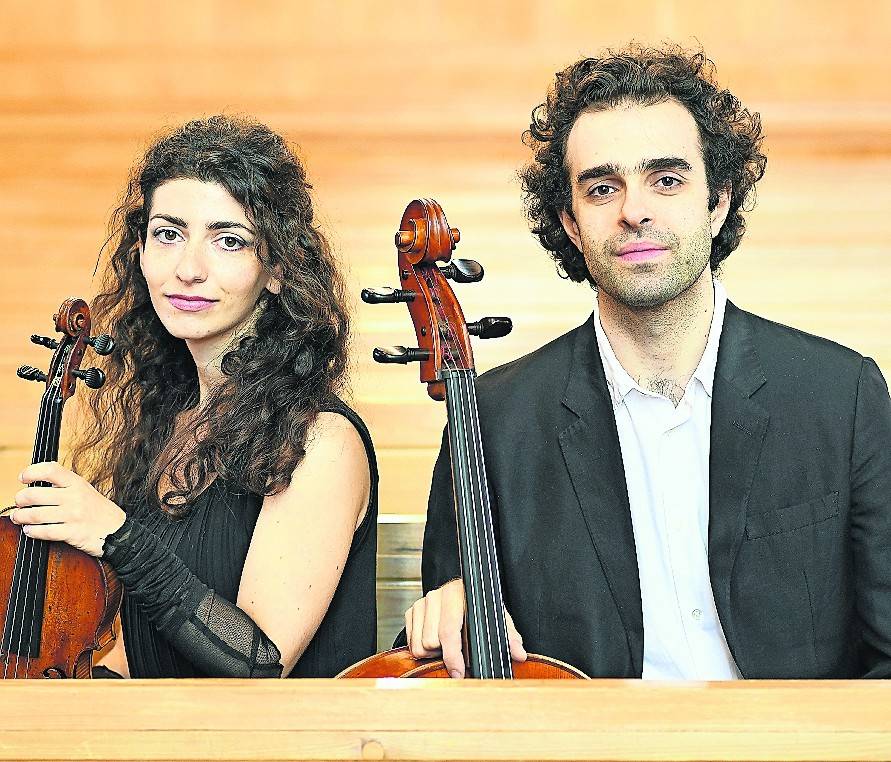  Lilit Tonoyan (Violine) und Davit Melkonyan (Cello) präsentieren Sakral- und Instrumentalmusik in der Reihe „Sinstedener Klassik“.  