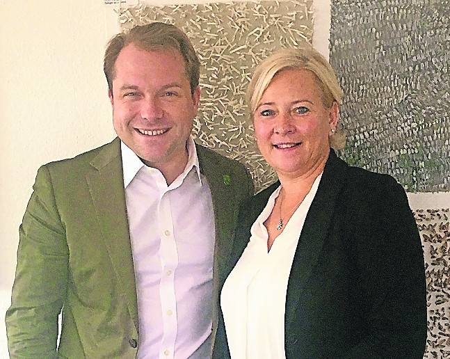  Trafen sich im Rathaus: Martin Mertens und Heike Troles.  