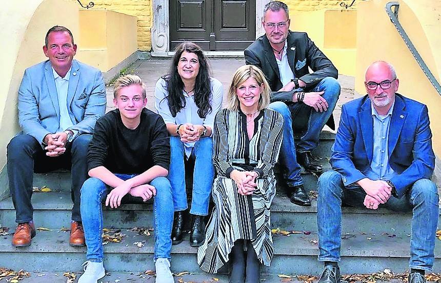  Der CDU-Stadtverband Jüchen mit Ralf Cremers (rechts), der auch die Haushaltsrede gehalten hat.  