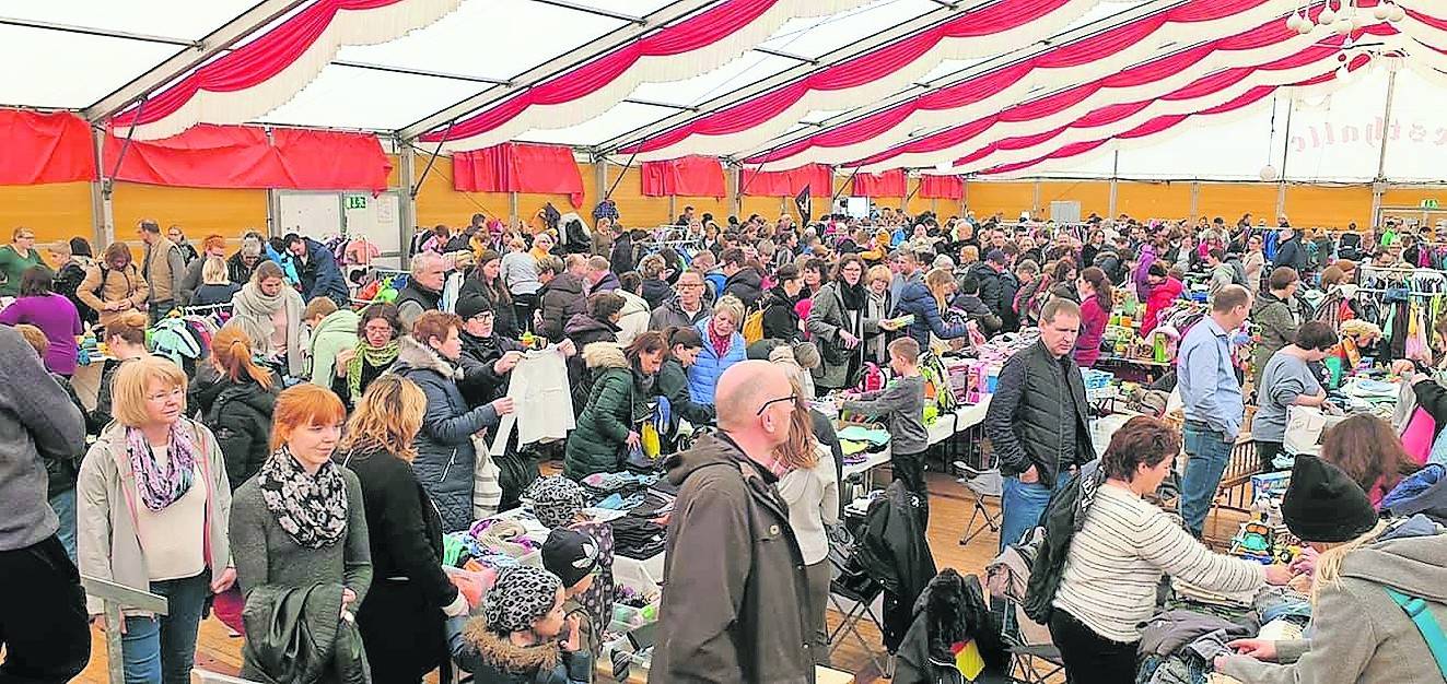   Den großen Kindertrödel gibt es in Grevenbroich an wechselnden Orten bereits seit über zehn Jahren. Die Veranstalter Dustin Thissen und Marc Pesch bedanken sich bei allen Akteuren. 