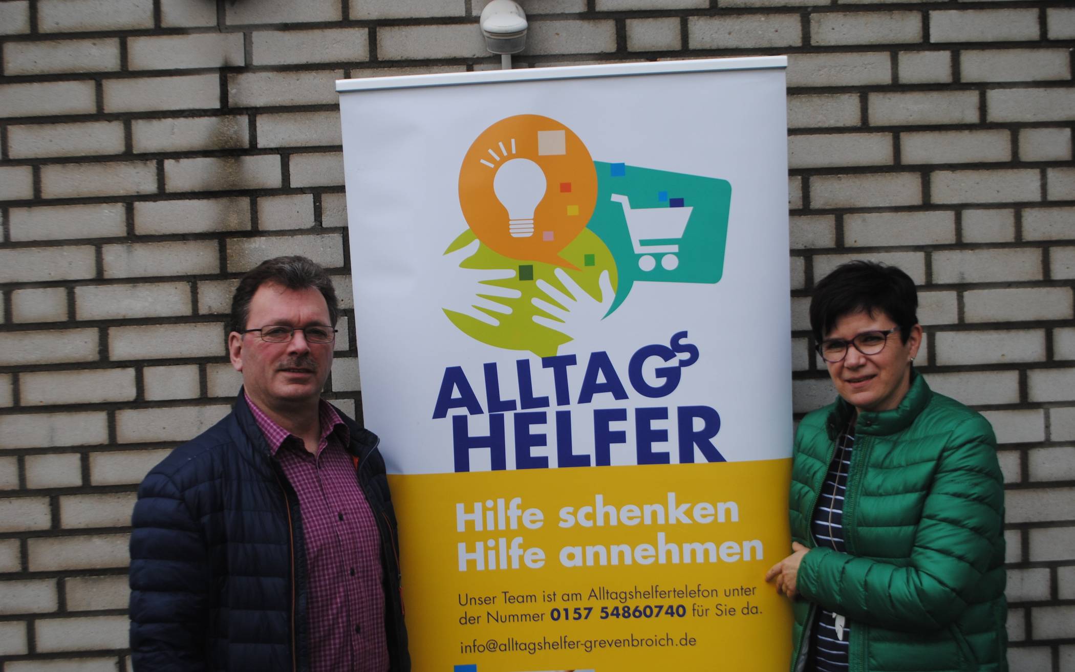 Im Kernteam wirken Birgit Steins, die hauptamtliche Verantwortliche, und Jürgen Weidemann vom Caritas-Verband im Rhein-Kreis. <![CDATA[]]>
