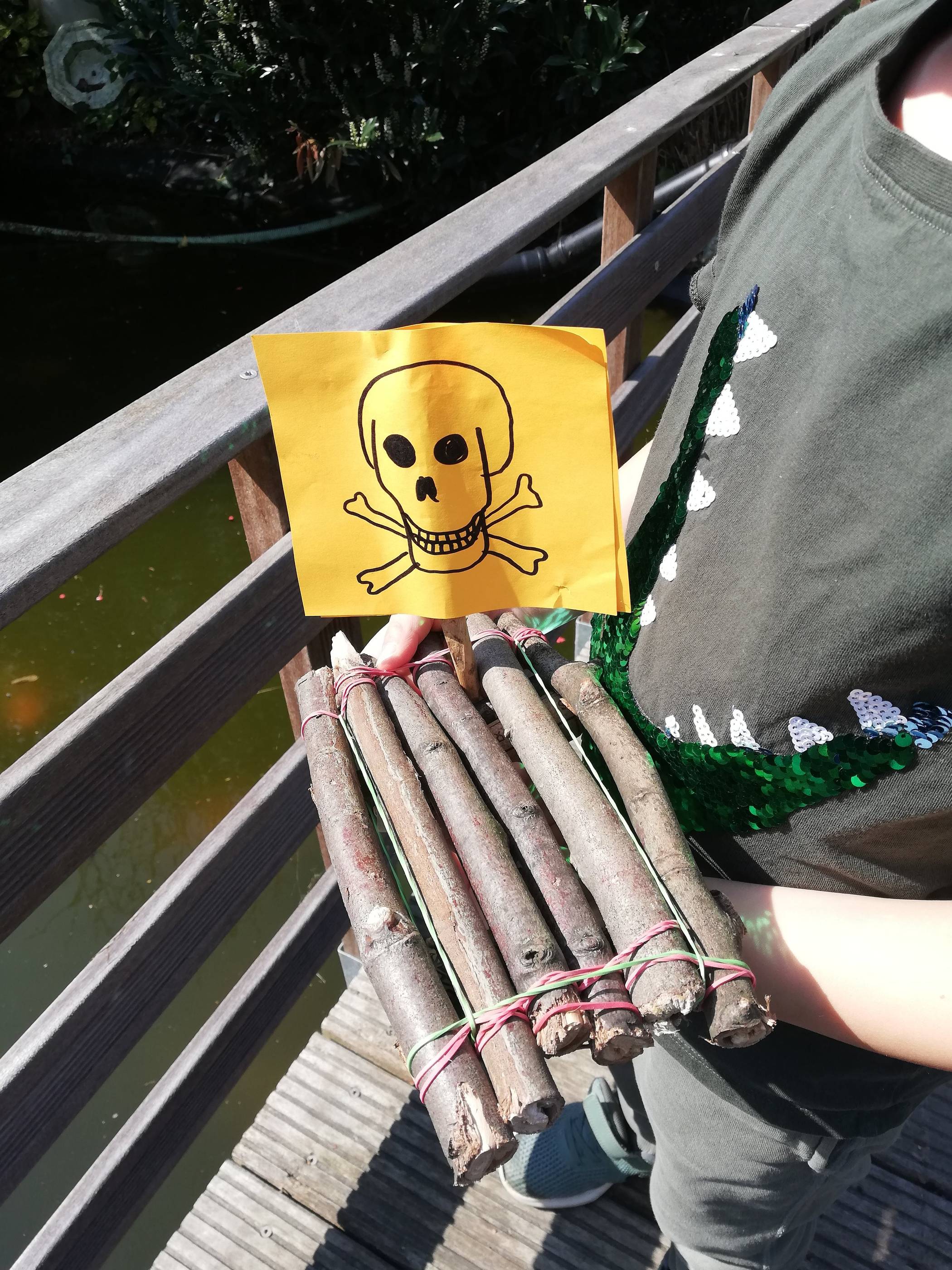  Jetzt ist das Piraten-Floß startbereit... 