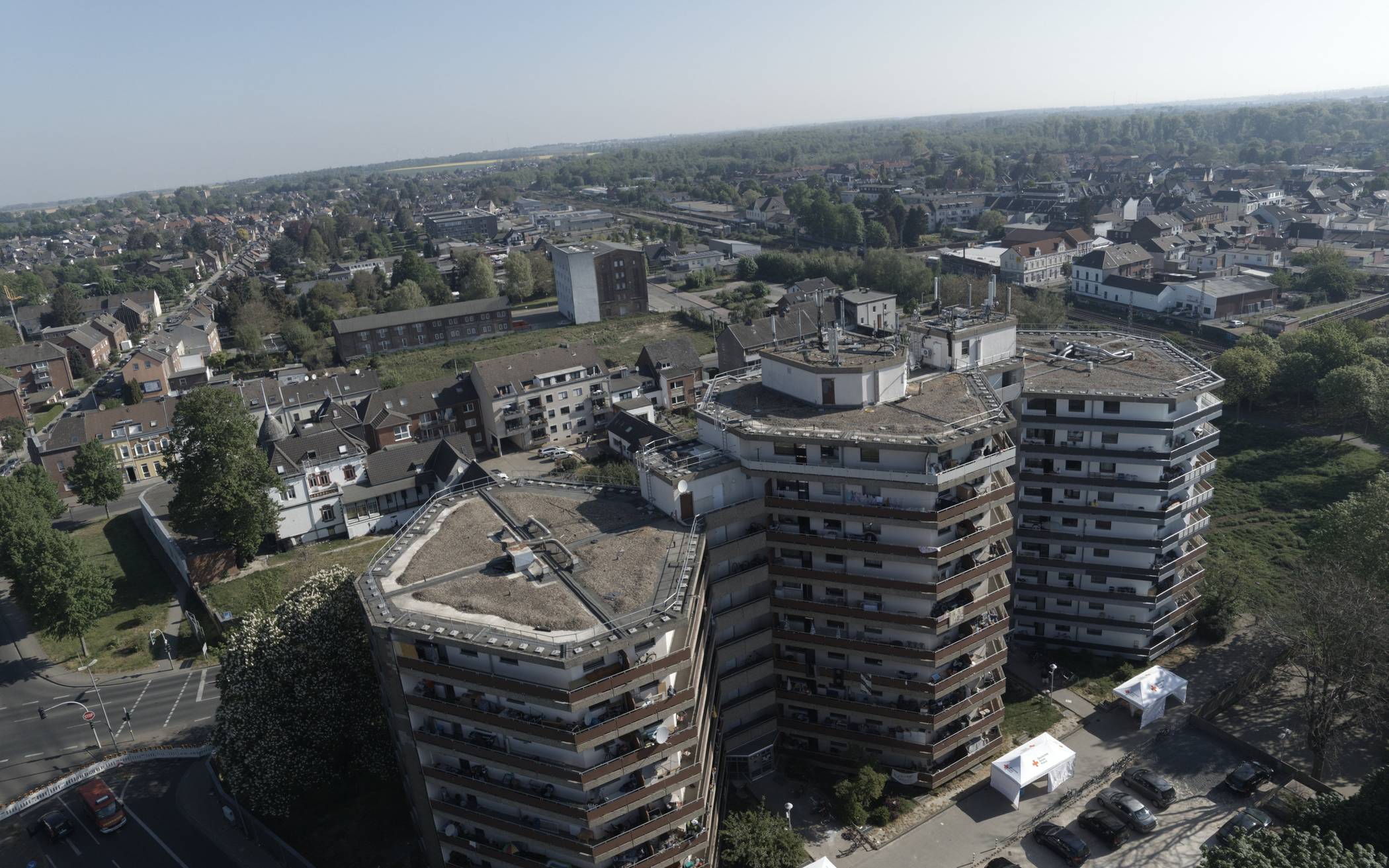  Die Luftaufnahme des Wabenhochhauses stellte uns die Stadt Grevenbroich zur Verfügung. 