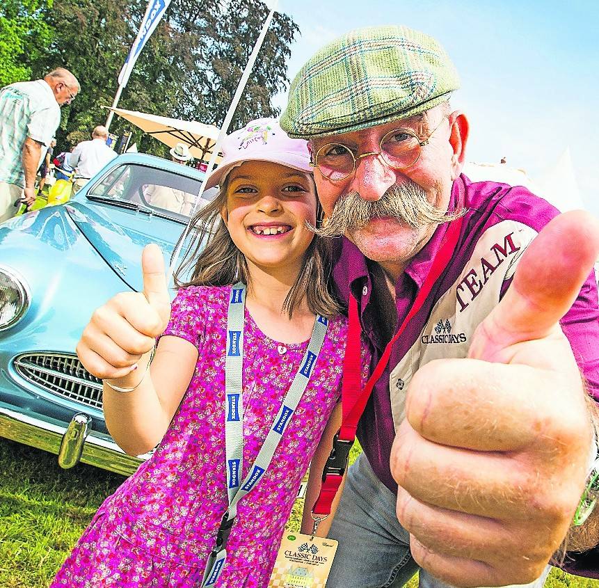  Gut gelaunte „Classic Days“-Party-Bilder aus den vergangenen Jahren.  