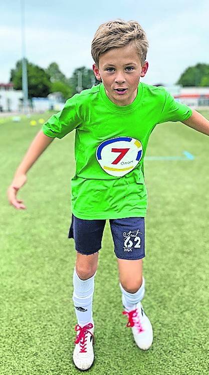  Von den Großen abgeschaut: Zu jedem Treffer gehört natürlich auch der richtige Torjubel-Lauf, um sich von Fans und Kollegen feiern zu lassen. 