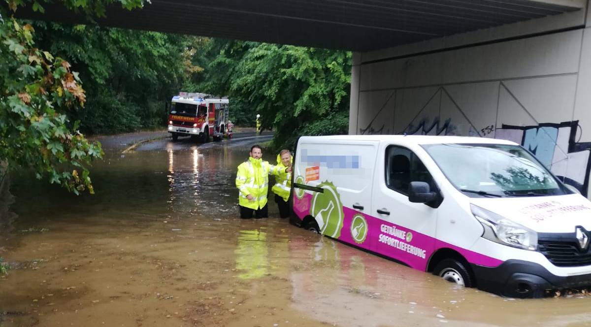 grevenbroicher polizei half bei unwetter einsatz