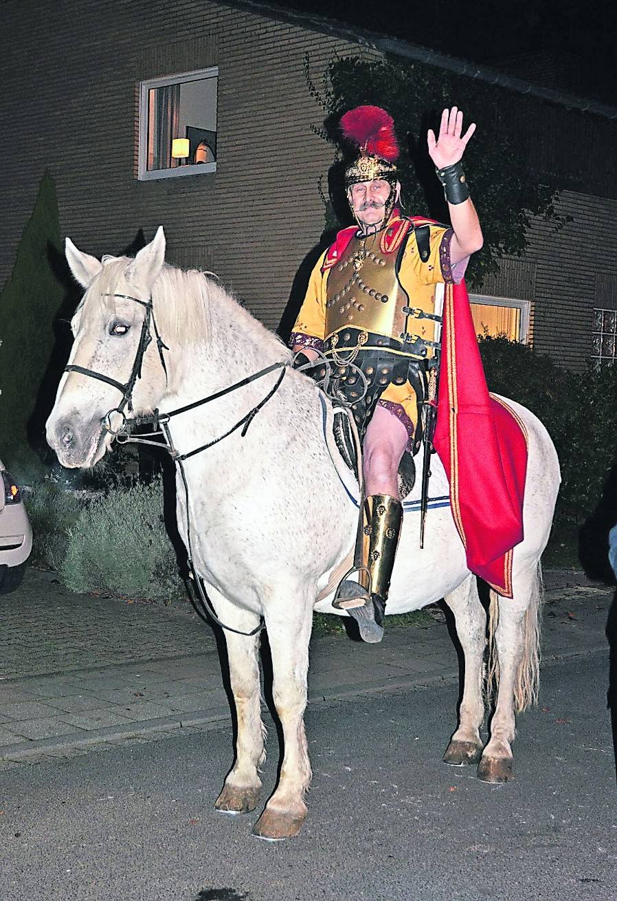  Aus gutem Grund wird „St. Martin“ in diesem Jahr nicht durch Jüchen reiten.  