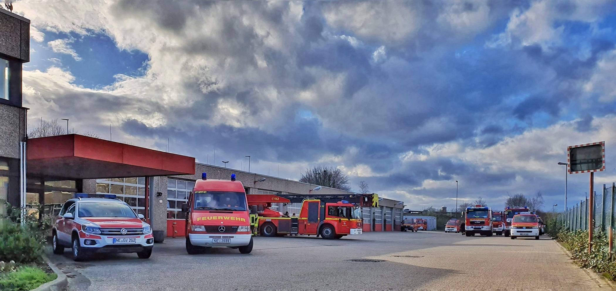  Großalarm für die Grevenbroicher Feuerwehr endete glimpflich. 