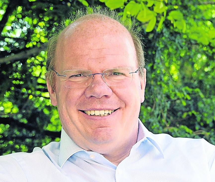  Corona wirkt sich auch auf die Gottesdienste aus: Pfarrer Ulrich Clancett muss in den Messen auf Gesang verzichten. 