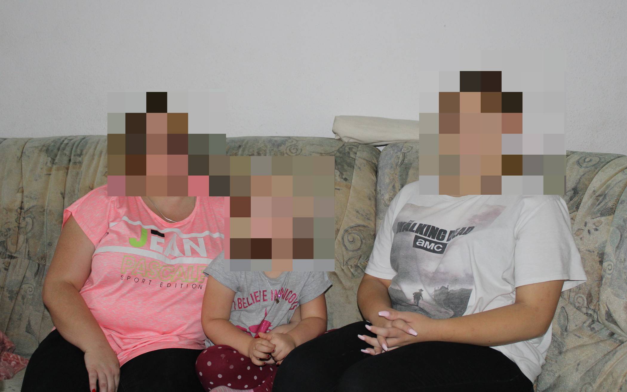 Eine sechsköpfige Familie sitzt seit Februar unverschuldet auf der Straße