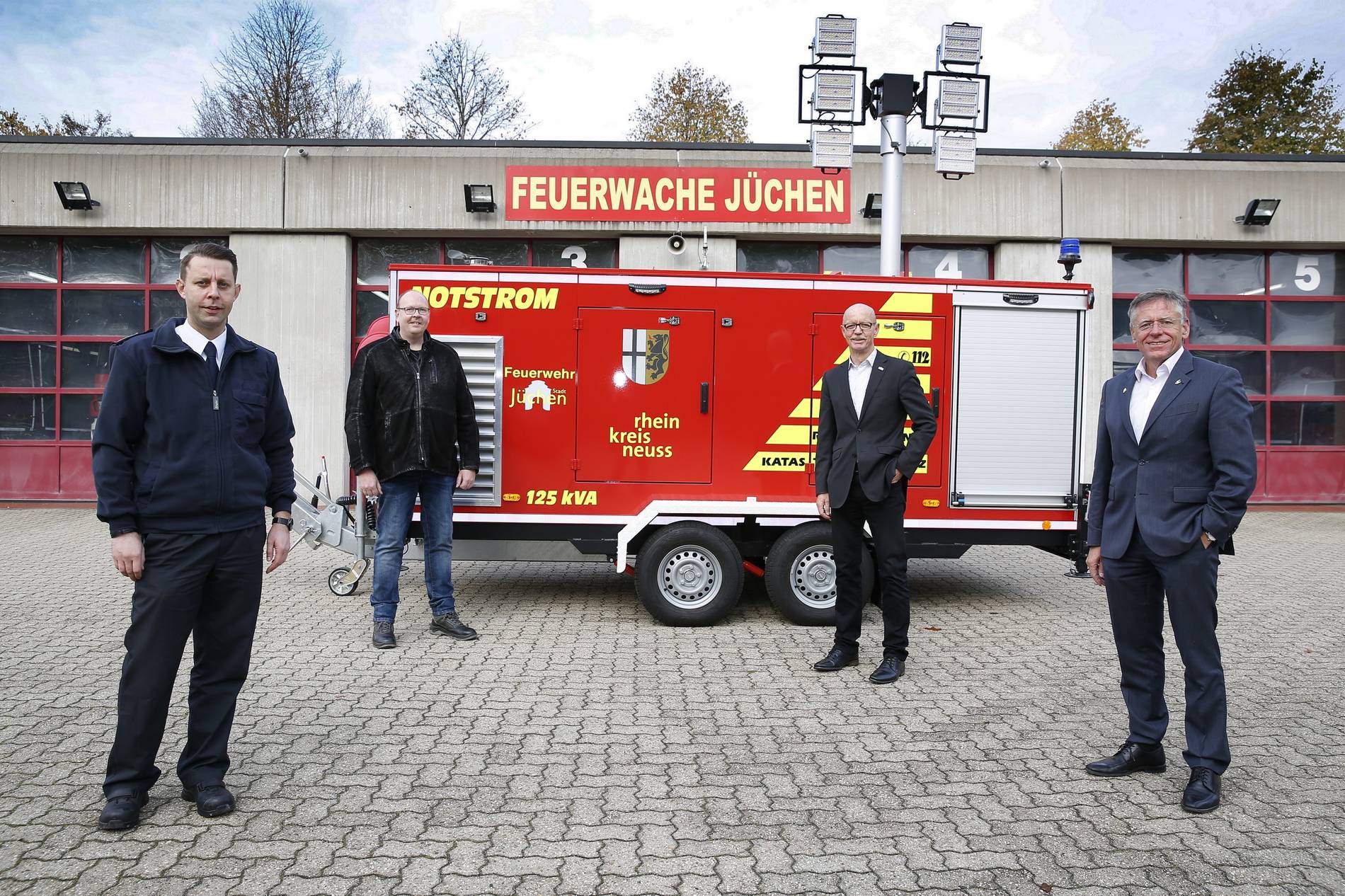 Kreis nahm in Jüchen Notstromaggregat für die Feuerwehr in