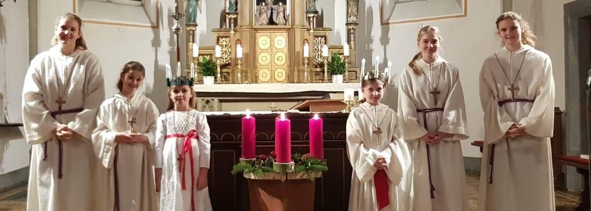  Die Messdiener von St. Martinus in Gierath haben sich etwas Tolles für die Adventszeit einfallen lassen. Unter „MessdienerInnen St.Martinus Gierath“ ist der Kalender zu finden. 