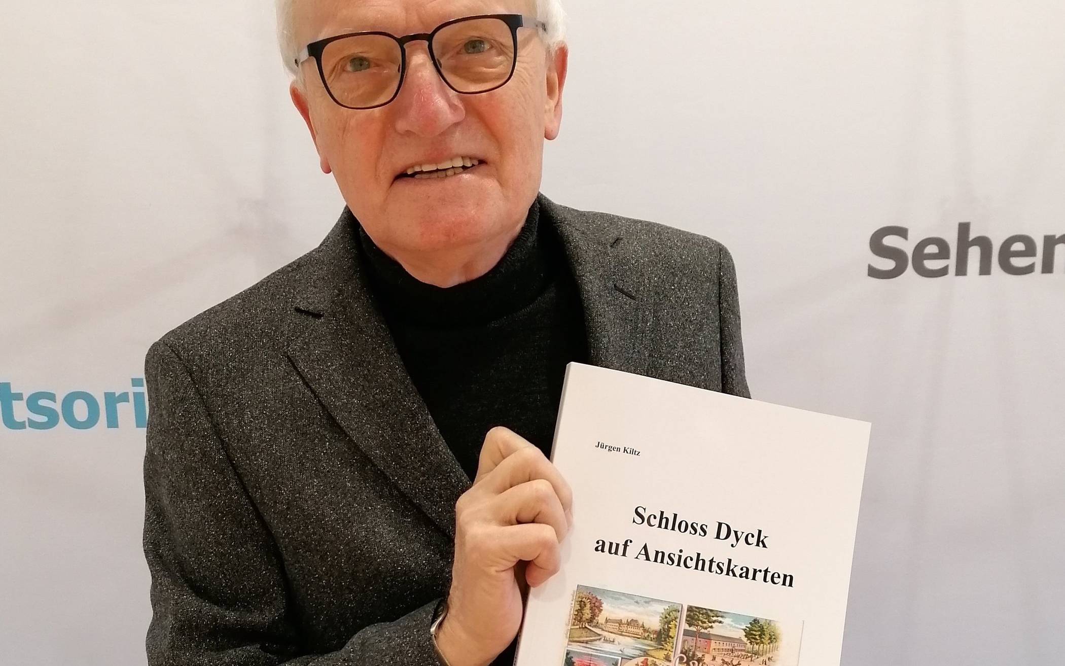  Jürgen Kiltz veröffentlichte jetzt ein Buch mit alten Postkarten rund um Schloss Dyck. Dabei zeigt der Heimatforscher bauliche Veränderungen und gewährt spannende Einblicke. 