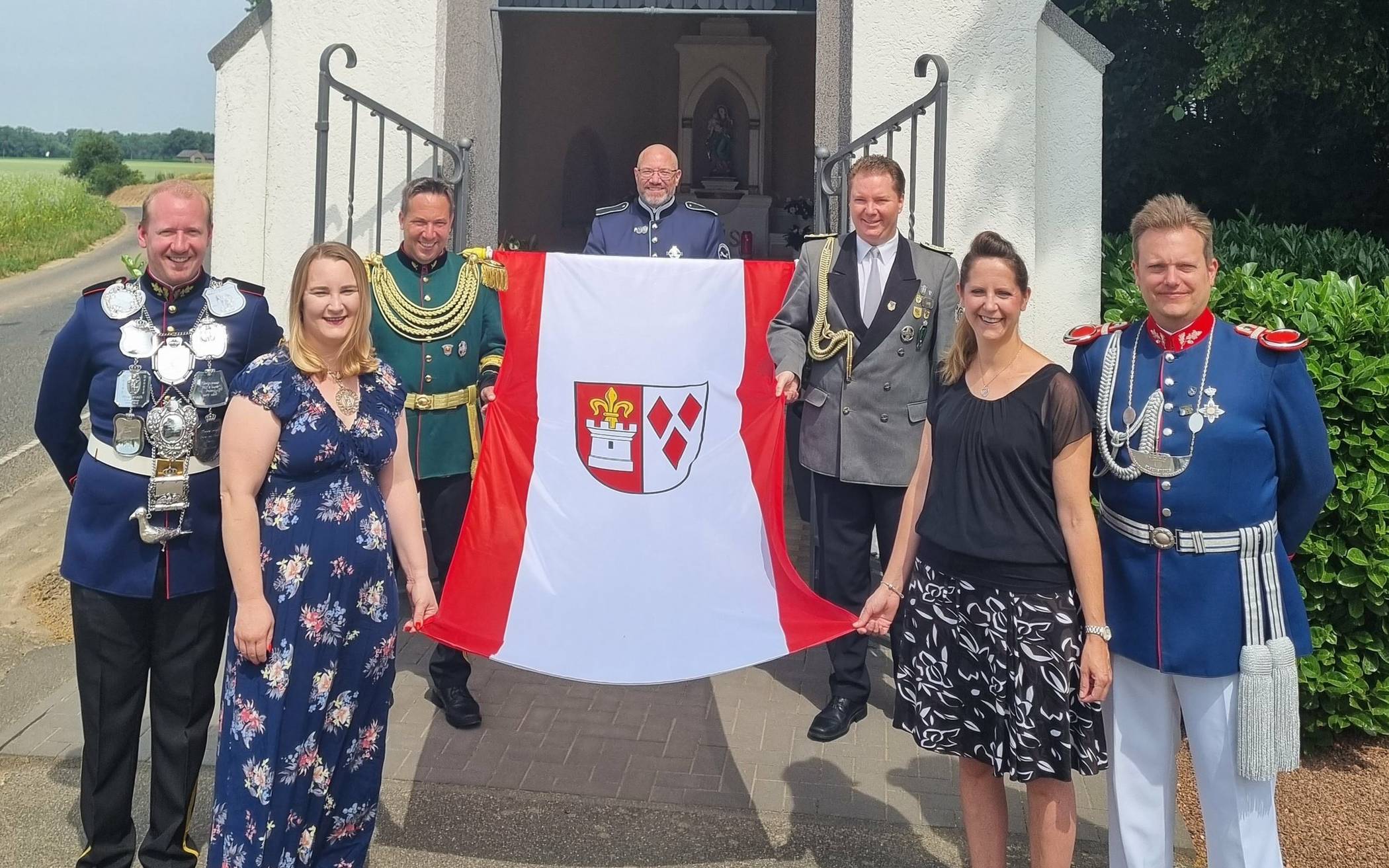  Königspaar und Kronprinzen aus Hemmerden. 